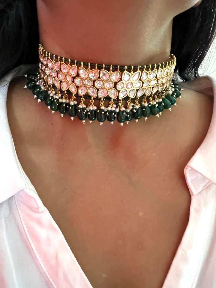 Scintillating Kundan Choker with Earrings - SHIVKA