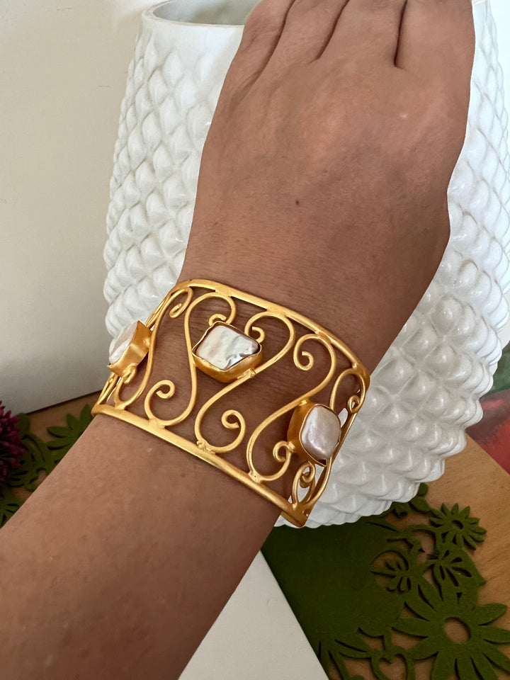 Fresh Water Baroque Pearl Open Cuff