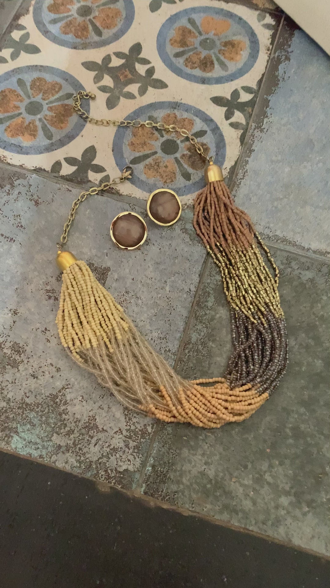 Beautiful Shaded Beads Necklace with Glass Stone Studs