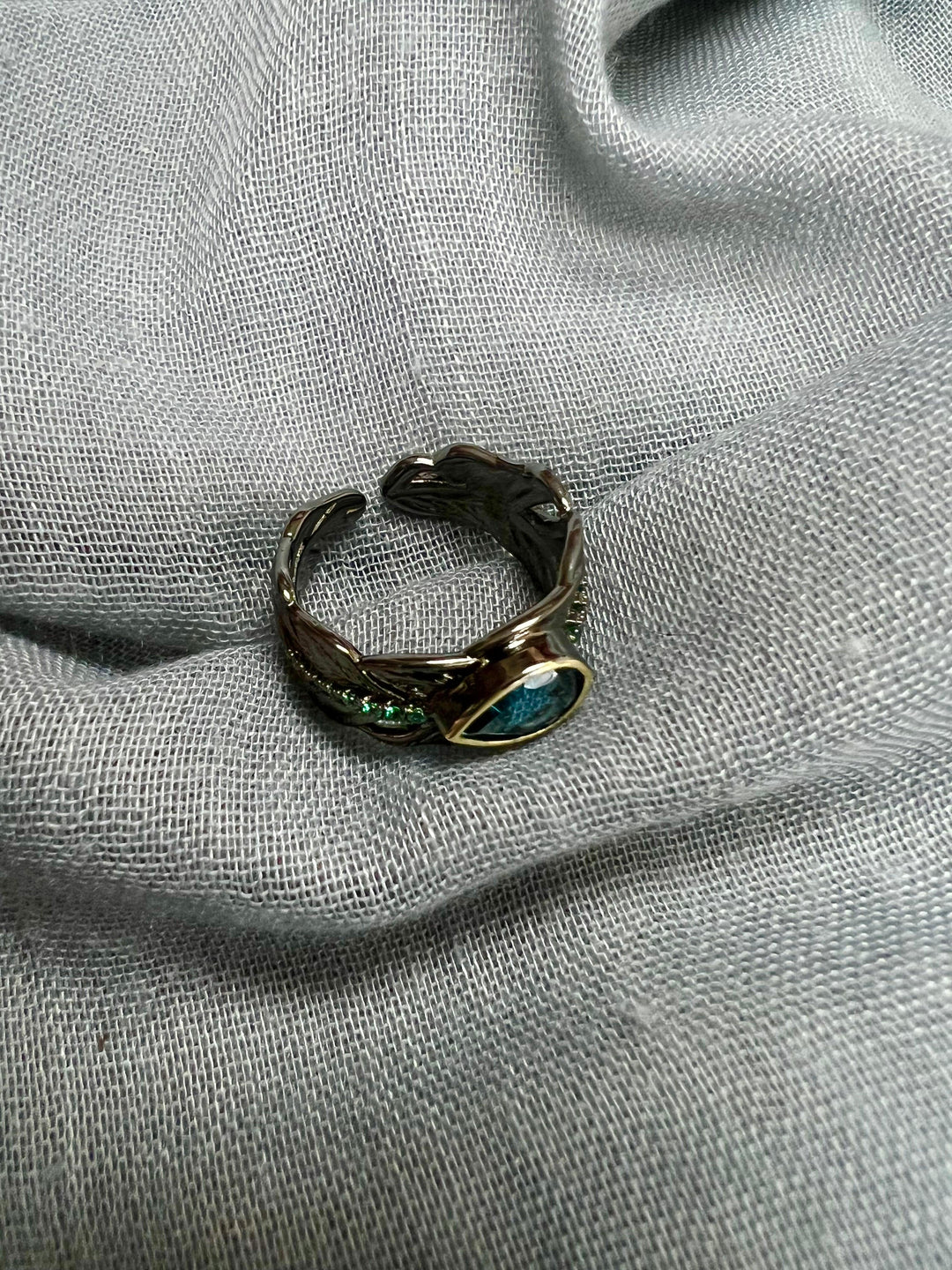 Vintage Pure 925 Silver Topaz  Ring - SHIVKA