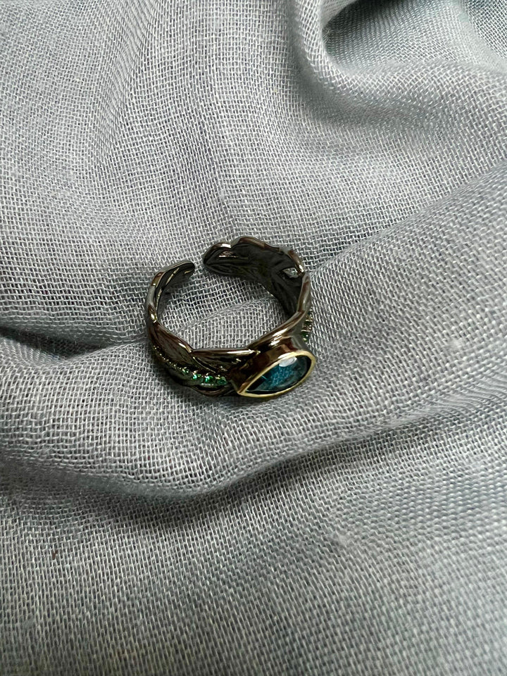 Vintage Pure 925 Silver Topaz  Ring - SHIVKA