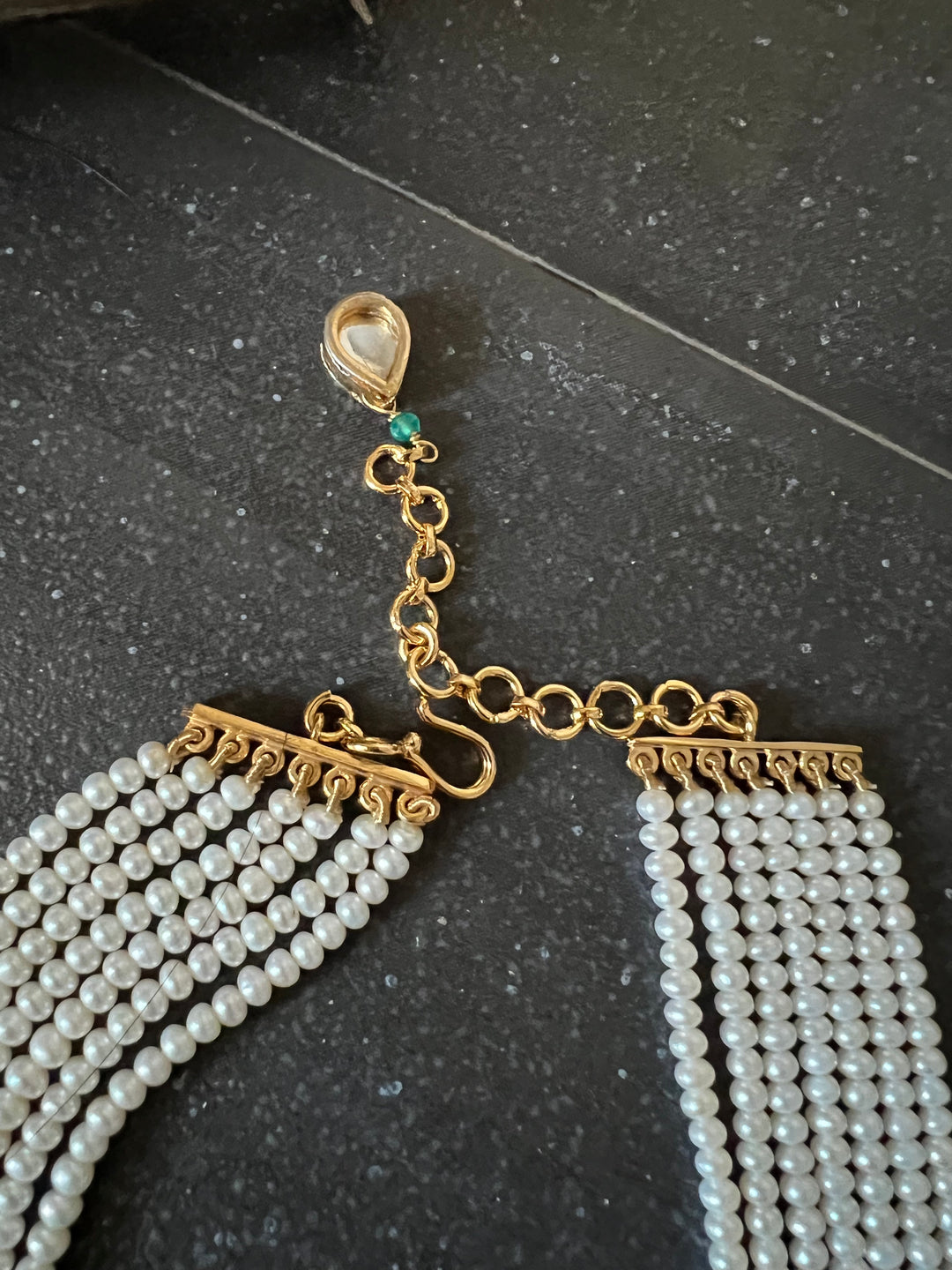 Beautiful Multilayered Pearls and Kundan Necklace with Studs