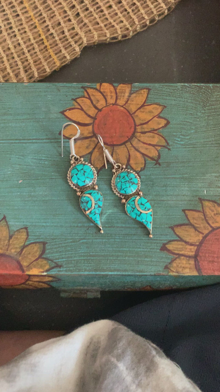 Stylish Turquoise Danglers