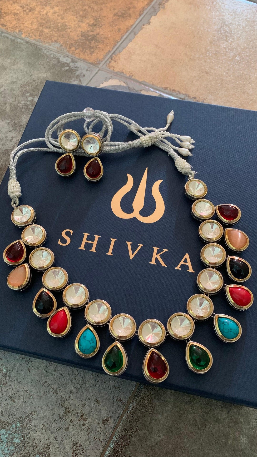 Vintage Stones Kundan Necklace with Statement Earrings - SHIVKA