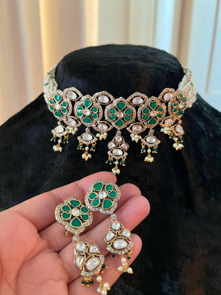 Pearls Choker with Statement Earrings