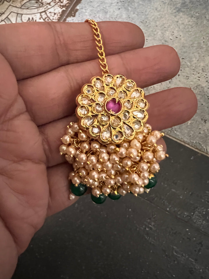 Elegant Kundan Choker with Earrings and Maangtikka