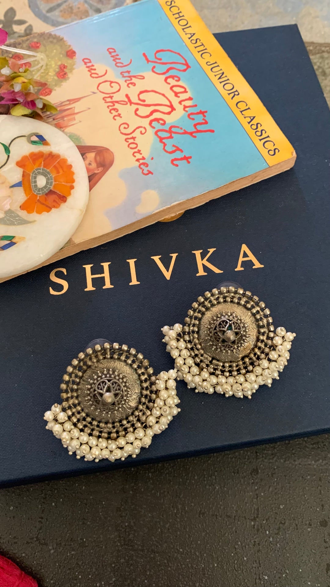 Antique Pearl Clusters Studs