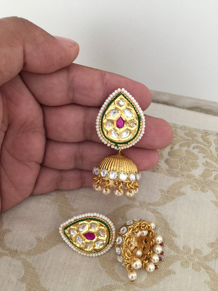Elegant Kundan Choker with Jhumka Earrings