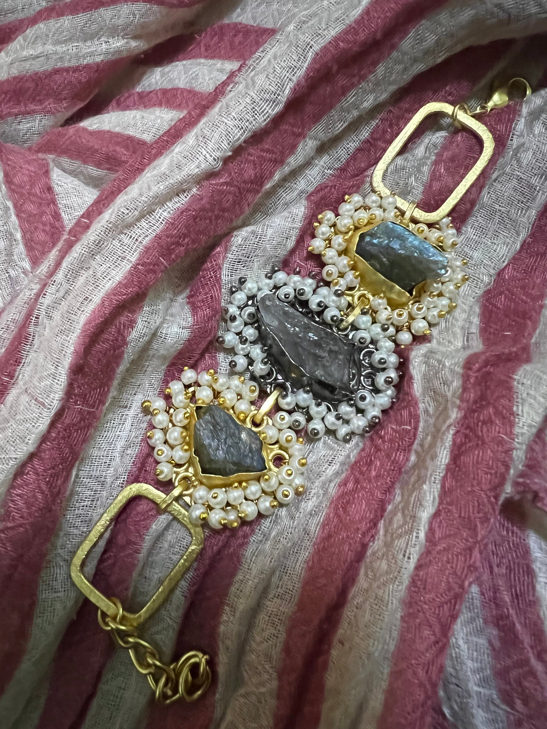 Pearls Cluster Bracelet (4 Styles)