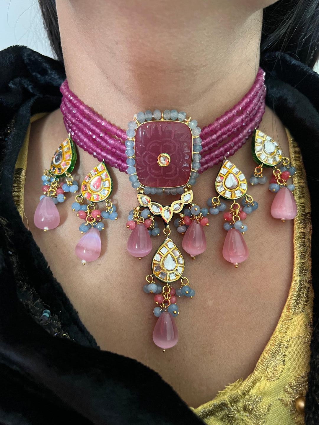 Stunning Kundan Choker with Earrings - SHIVKA