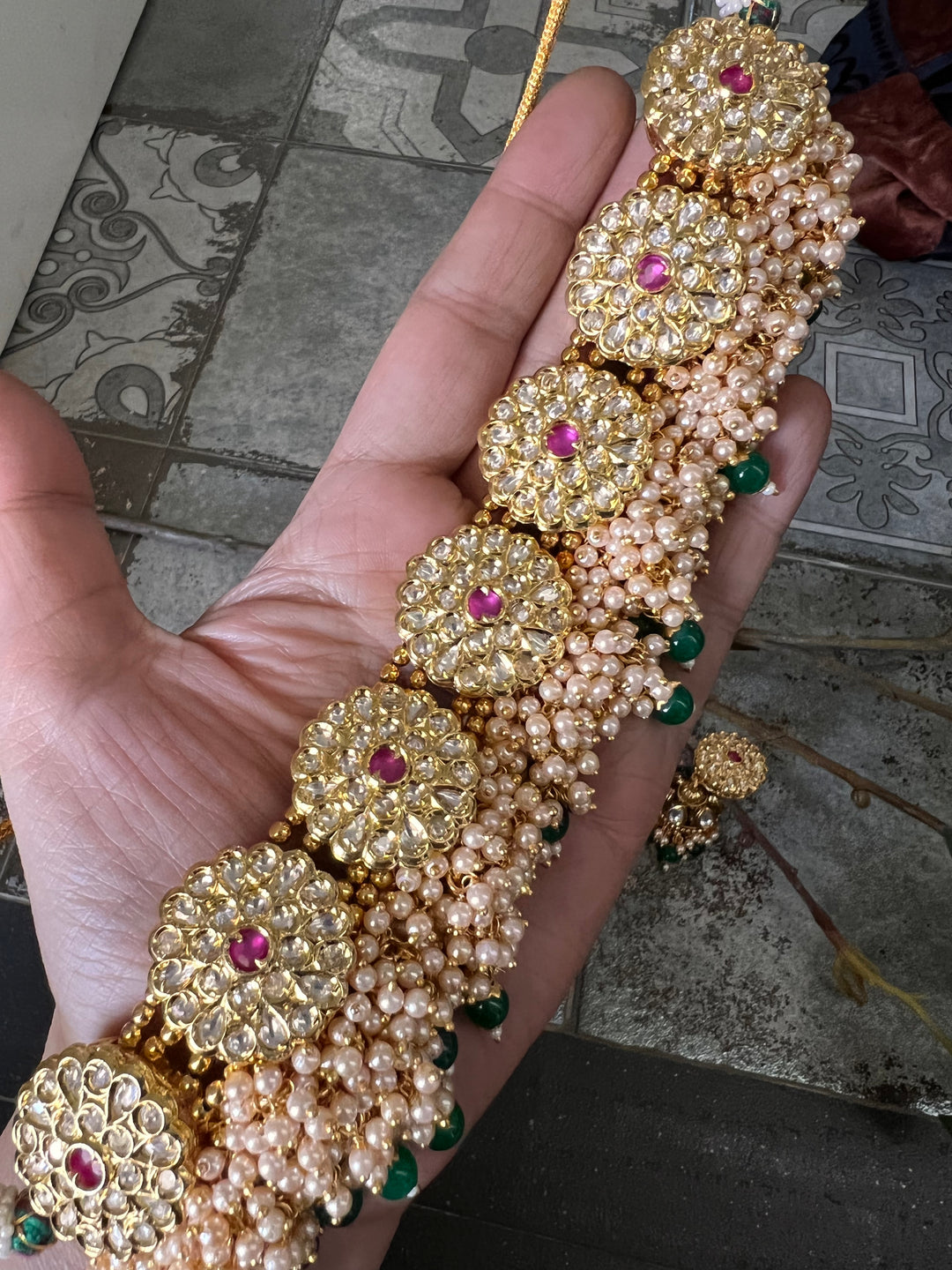 Elegant Kundan Choker with Earrings and Maangtikka