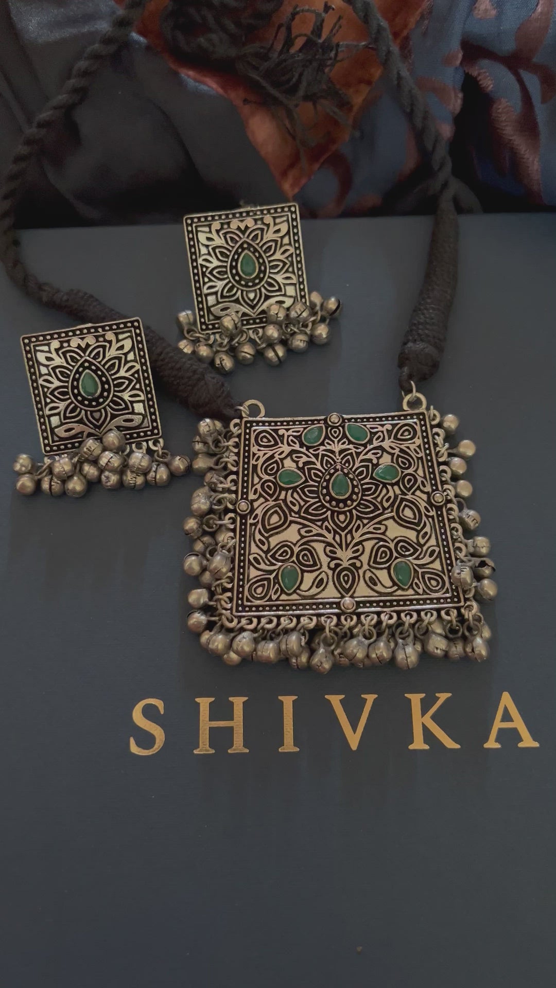 Green Ghungroo Pendant Necklace Set