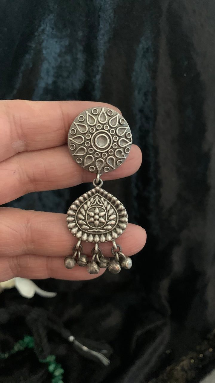 Beautiful Pendant Beaded Long Necklace with Statement Earrings