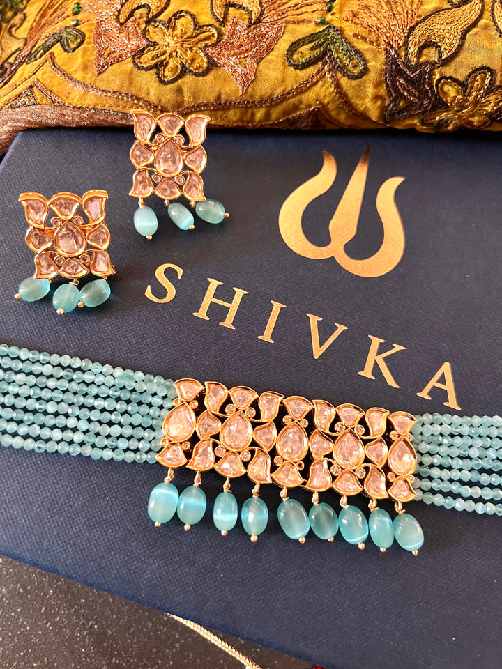 Elegant Sea Blue Kundan Choker with Studs