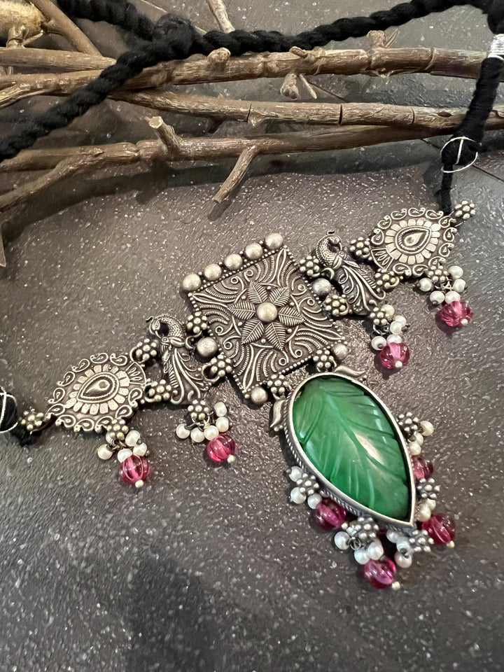 Vintage Carved Stones Choker with Statement Earrings