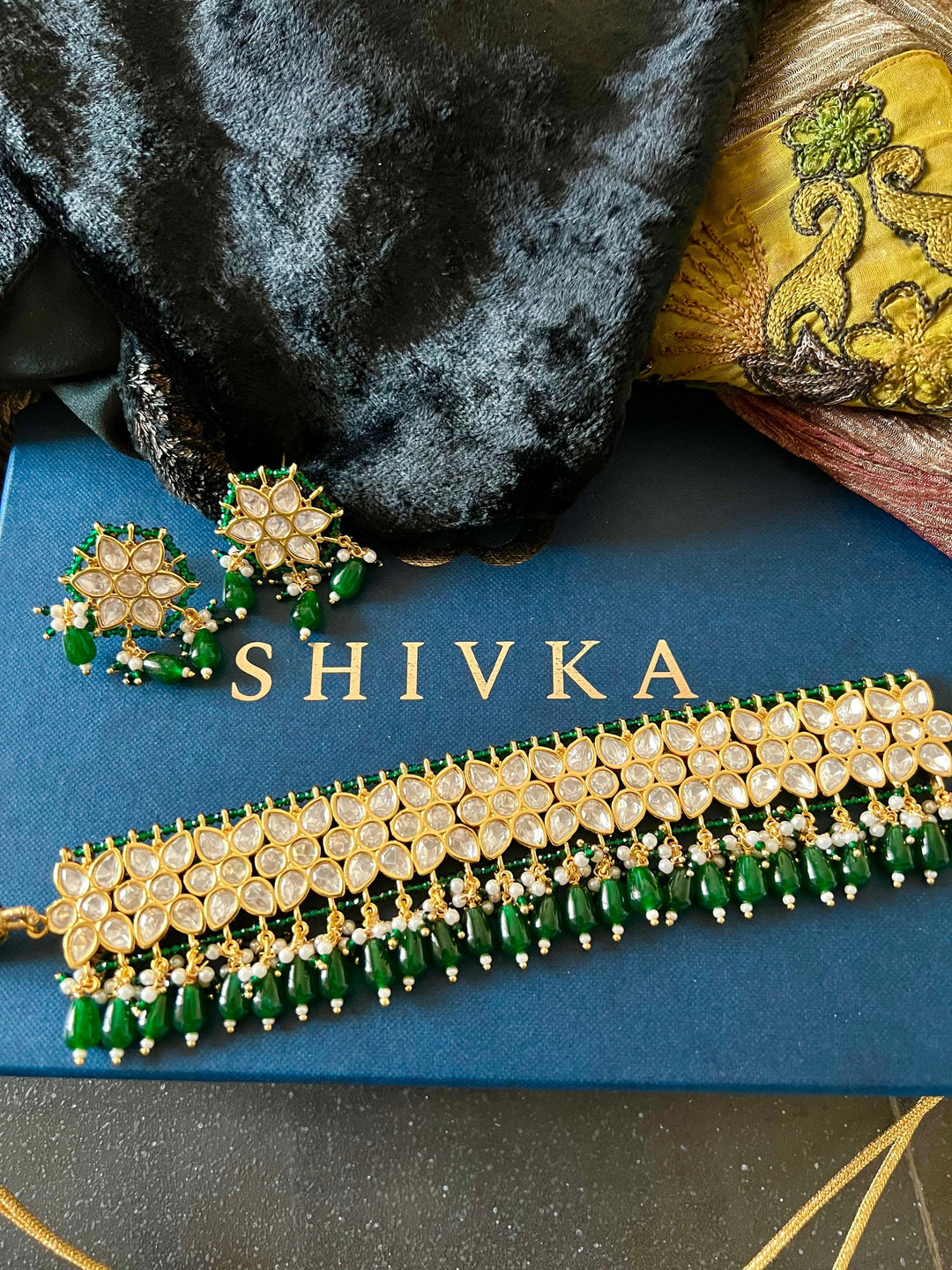 Scintillating Kundan Choker with Earrings - SHIVKA