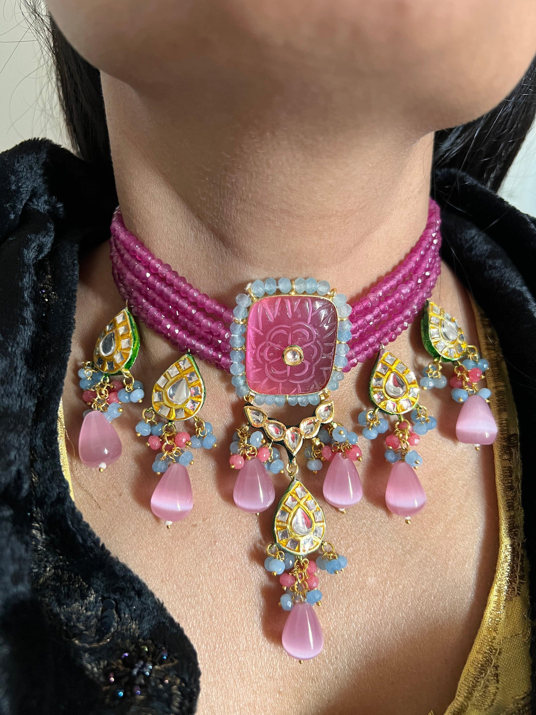 Stunning Kundan Choker with Earrings - SHIVKA