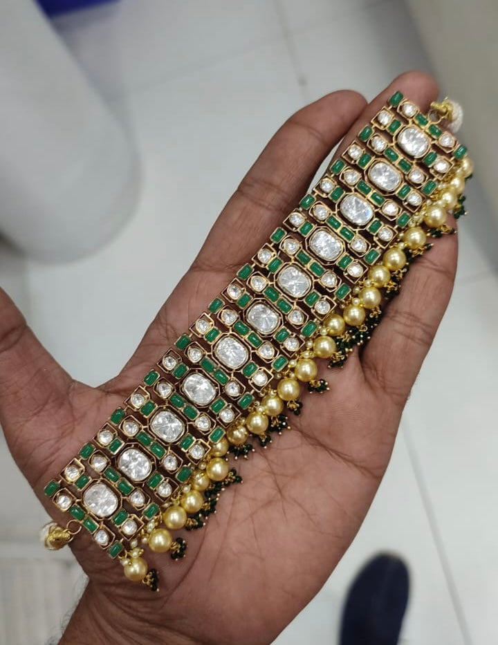 Scintillating Bridal Kundan Choker with Earrings