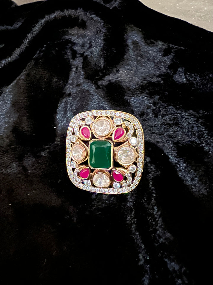 Gorgeous Vintage Kundan Ring