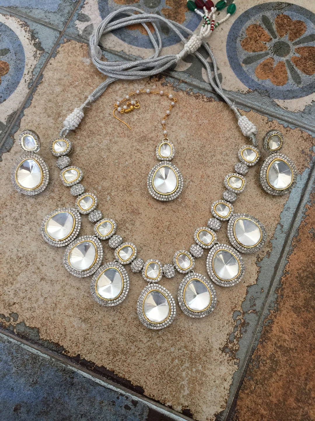 High Quality Uncut Polki Kundan Necklace with Earrings and Mangtikka