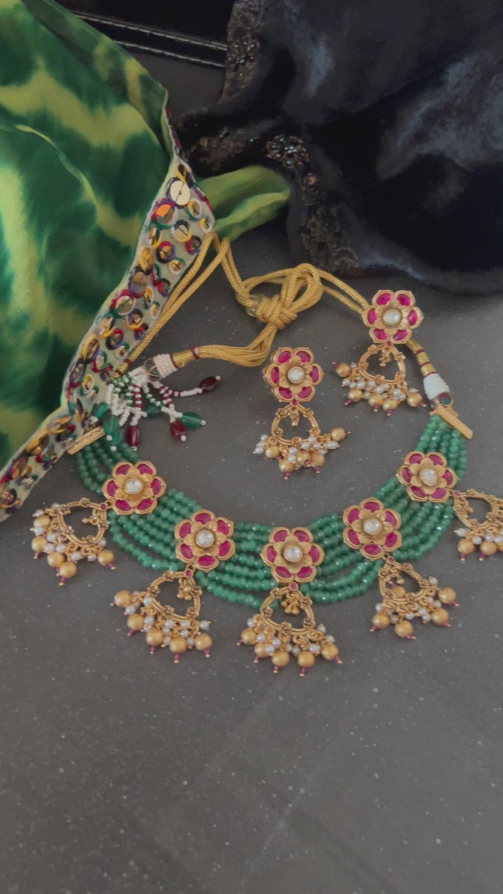 Kundan Wedding Collar Necklace with Earrings