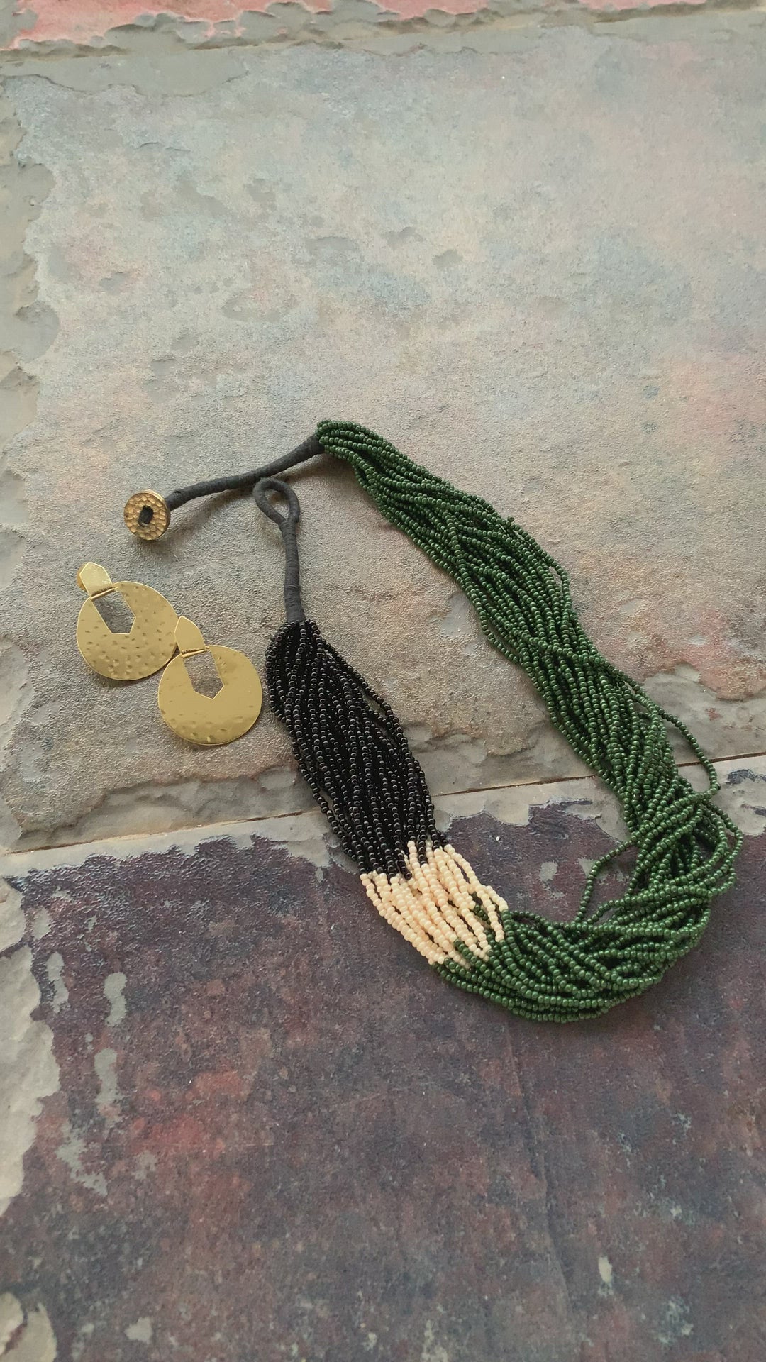 Stylish Green and Black Beaded Necklace with Statement Disc Studs