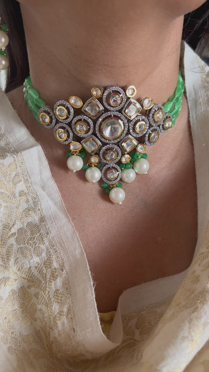 Scintillating Bridal Kundan Choker with Earrings