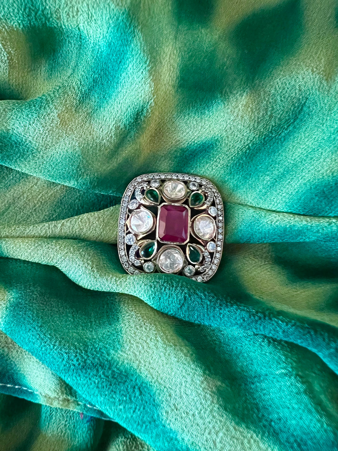 Gorgeous Kundan Zirconium Ring