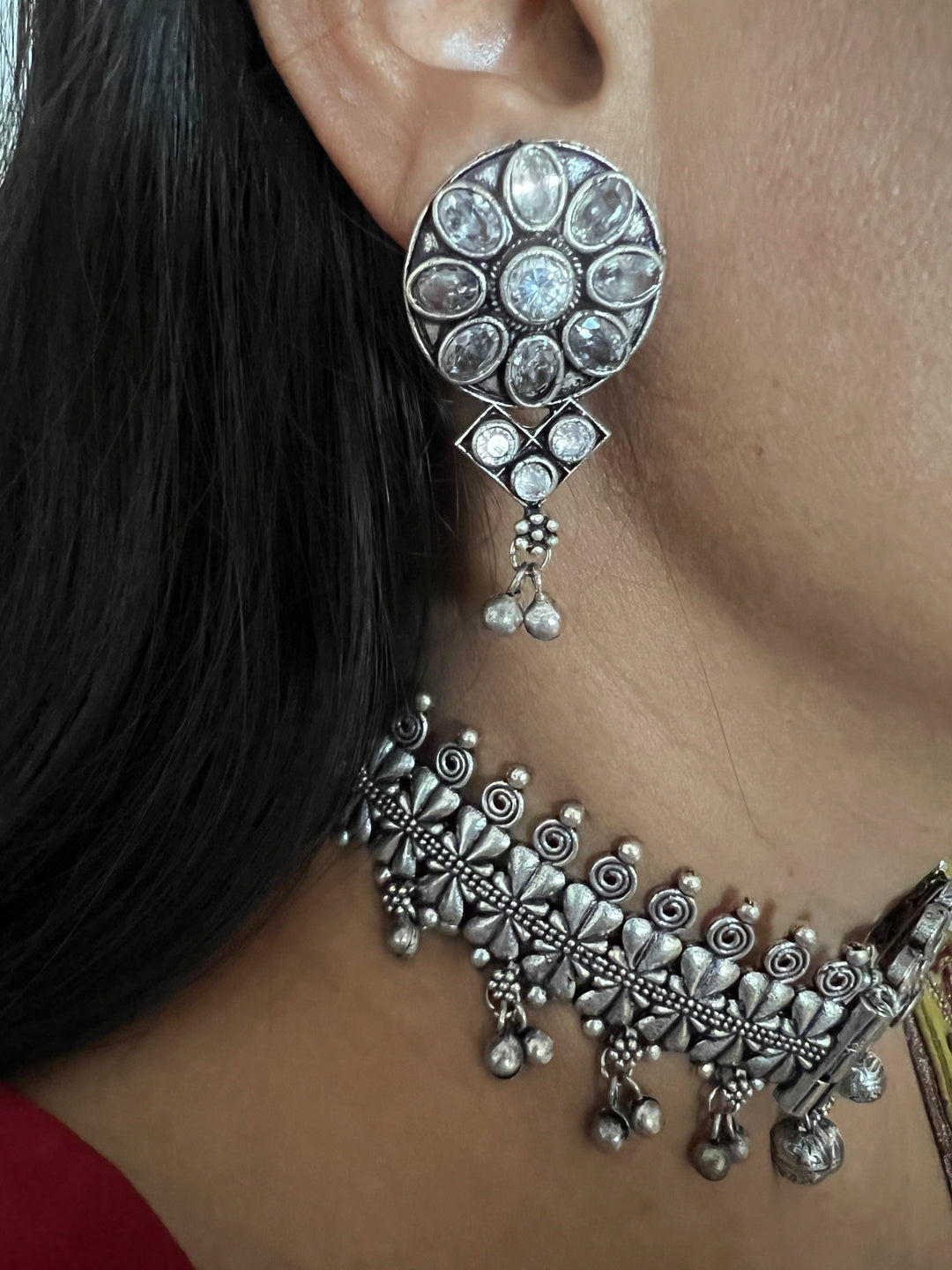 Vintage Art  Choker with Statement Studs