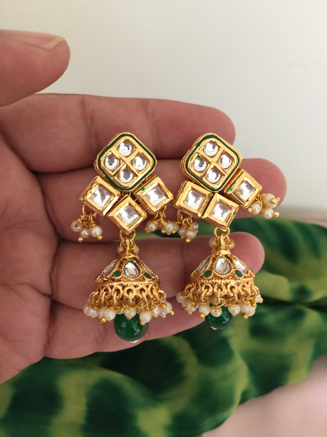 Elegant Kundan Choker Set with Earrings and Maangtikka - A Regal Radiance for Special Occasions