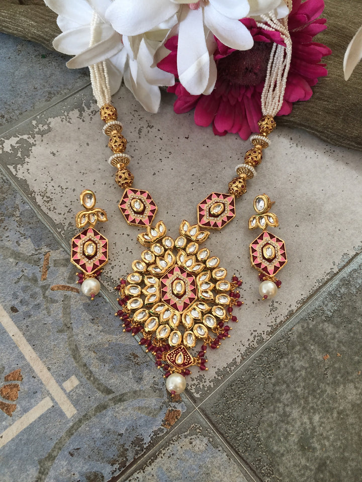 Elegant Kundan Necklace Set - Dazzle at Weddings and Festive Affairs