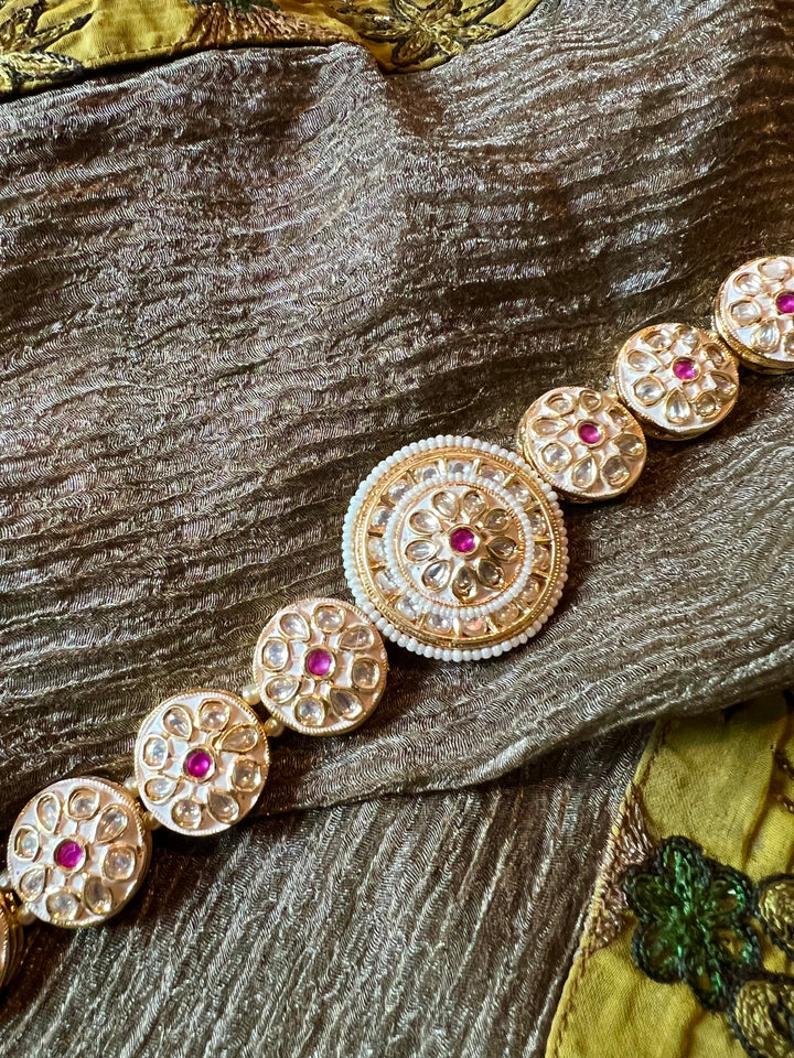 SHIVKA Premium Quality Kundan Mathapatti