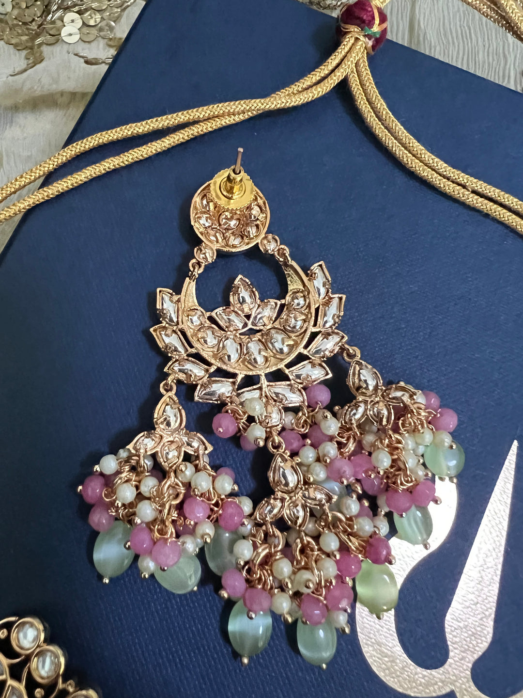 Scintillating Bridal Kundan Choker with Earrings and Maangtikka