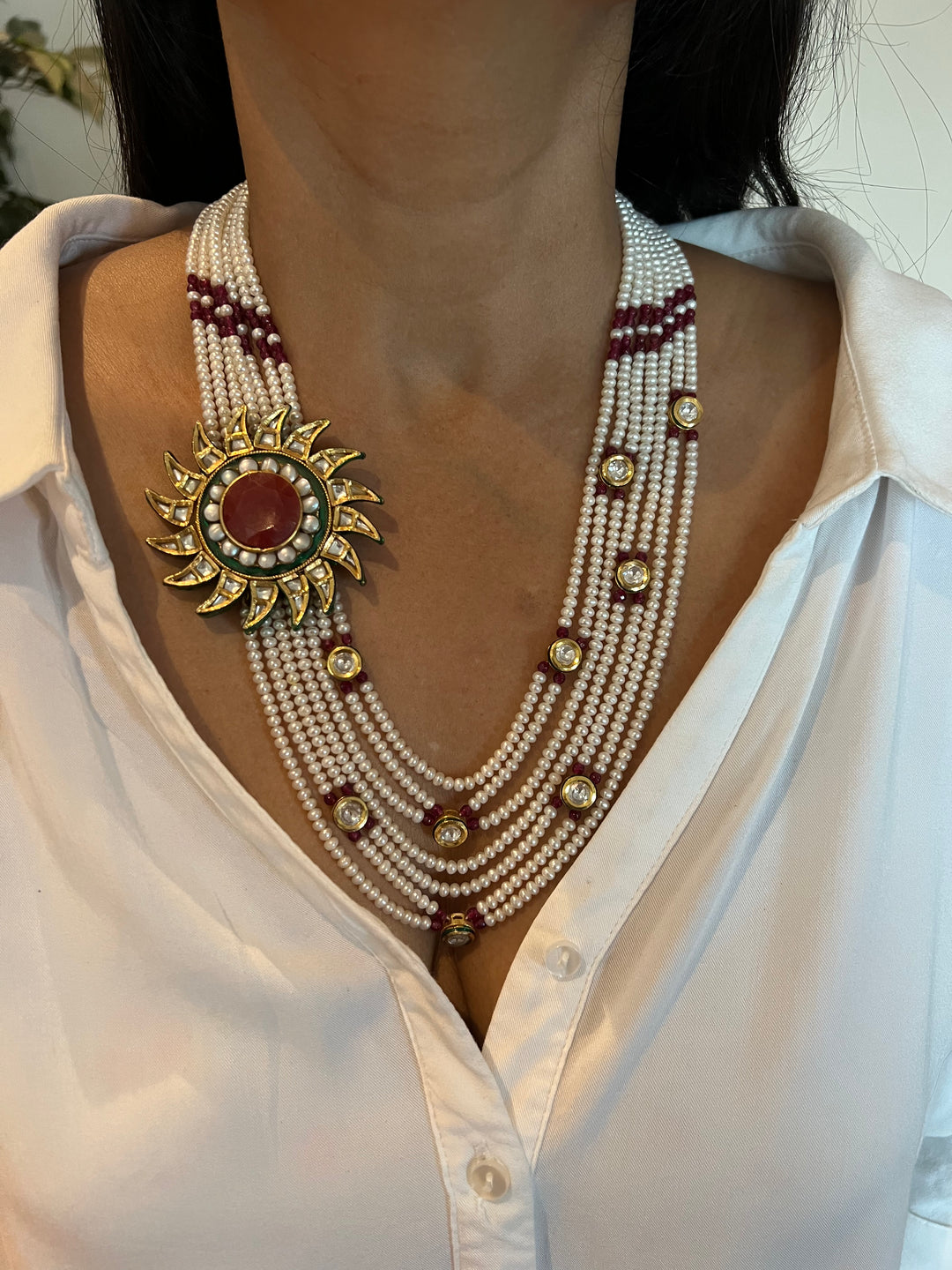 Beautiful Multilayered Pearls and Kundan Necklace with Studs