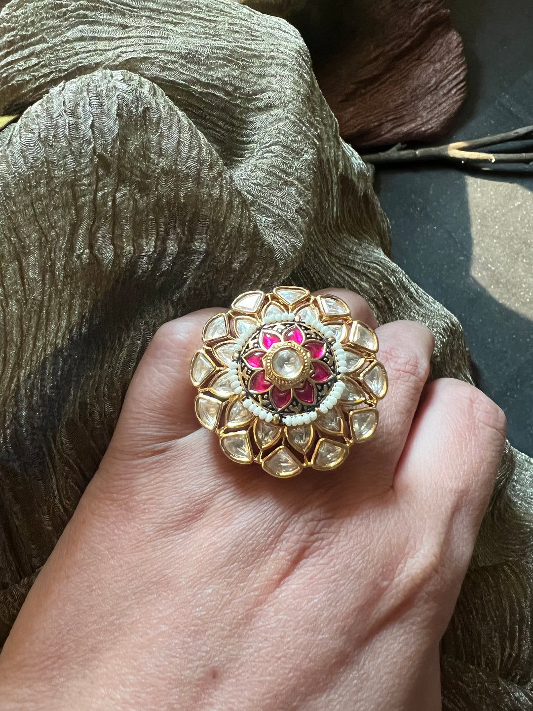 Kundan Rotating Ring
