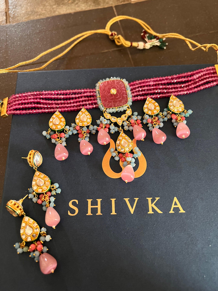 Stunning Kundan Choker with Earrings - SHIVKA