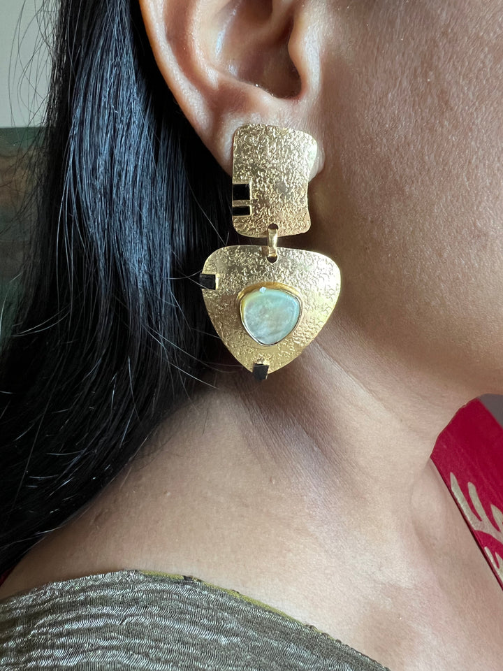 Vintage Mother of Pearl Earrings