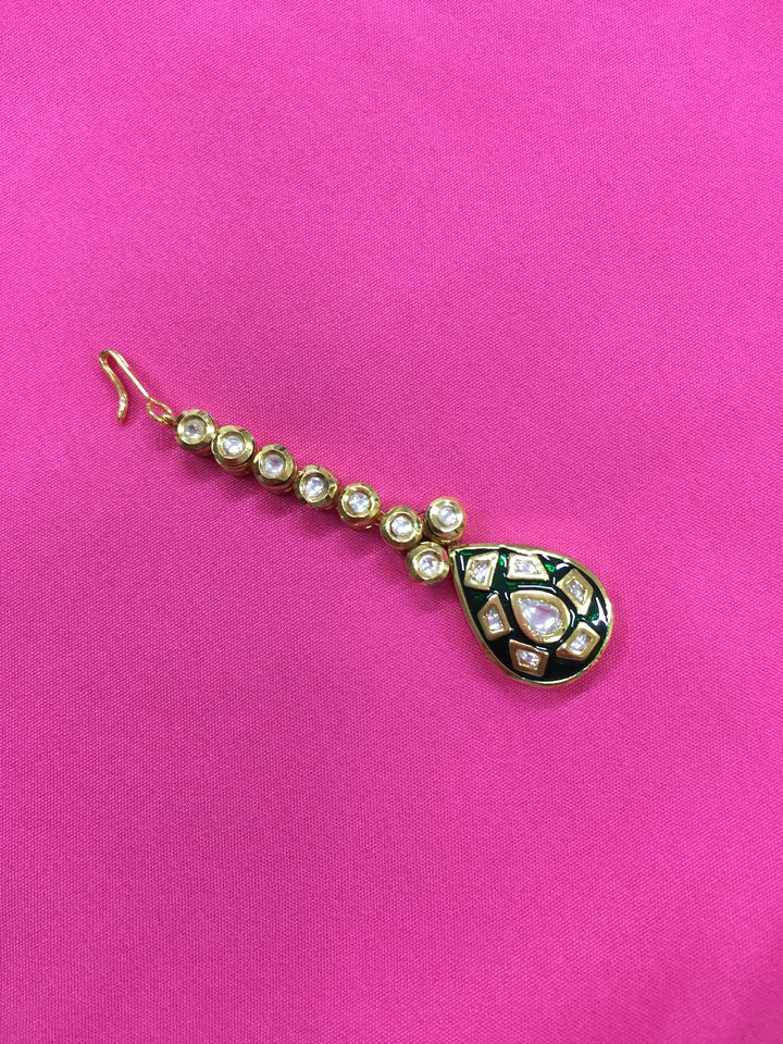 Beautiful Bridal Kundan Maangtikka