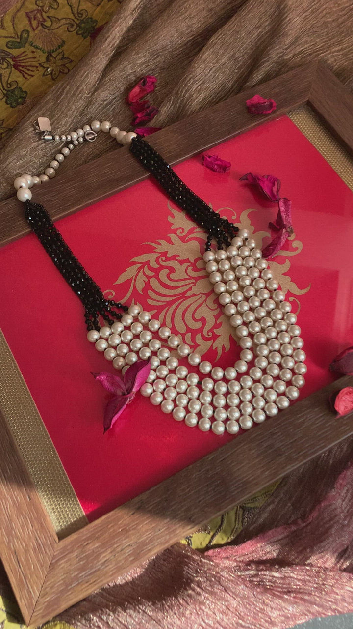 Fusion Pearls Necklace