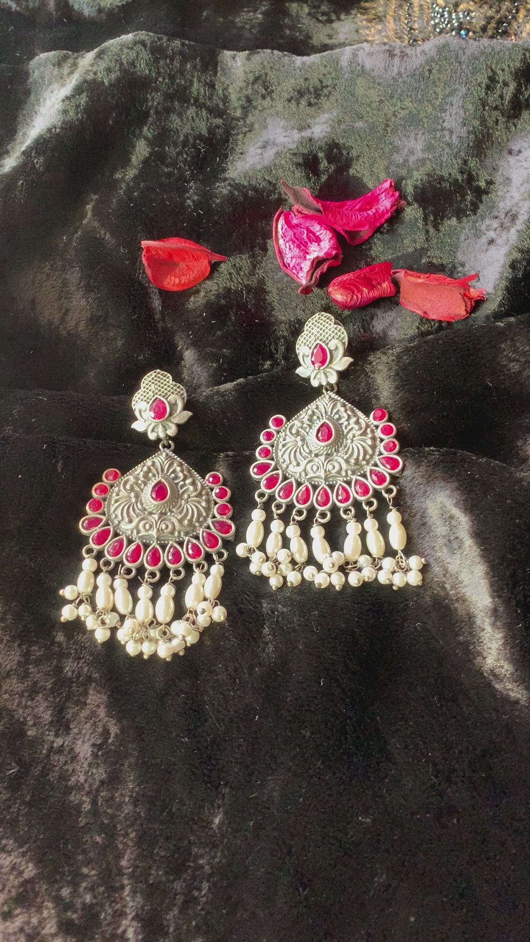 Pretty Pearl Danglers