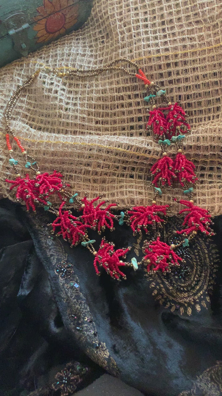 Boho Beads Flower Necklace