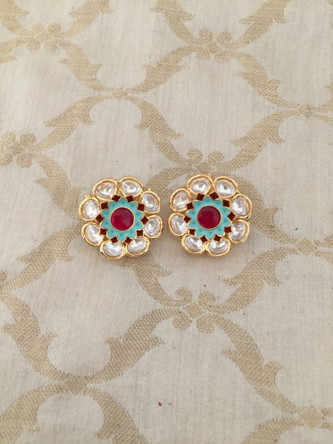 Gorgeous Polki Kundan Choker with Studs