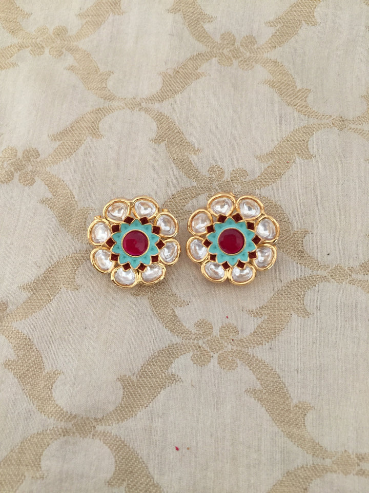 Gorgeous Polki Kundan Choker with Studs