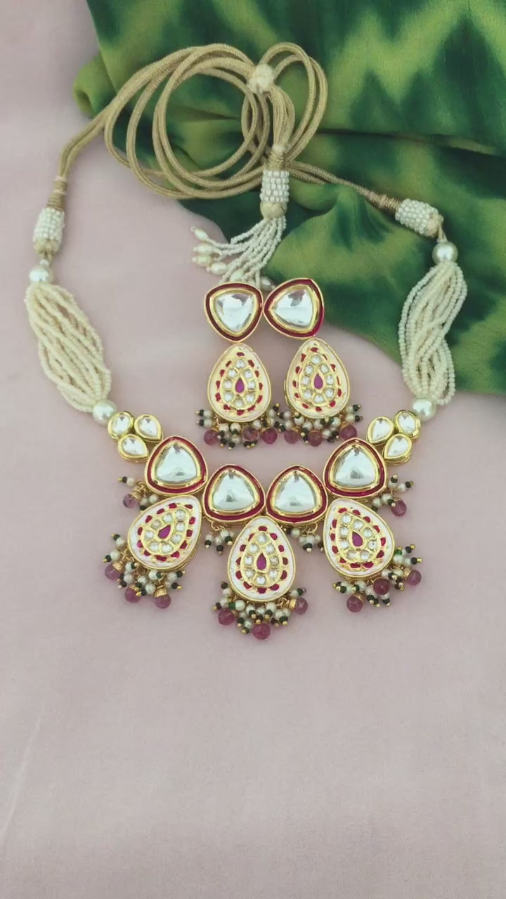 Elegant Kundan Choker with Earrings