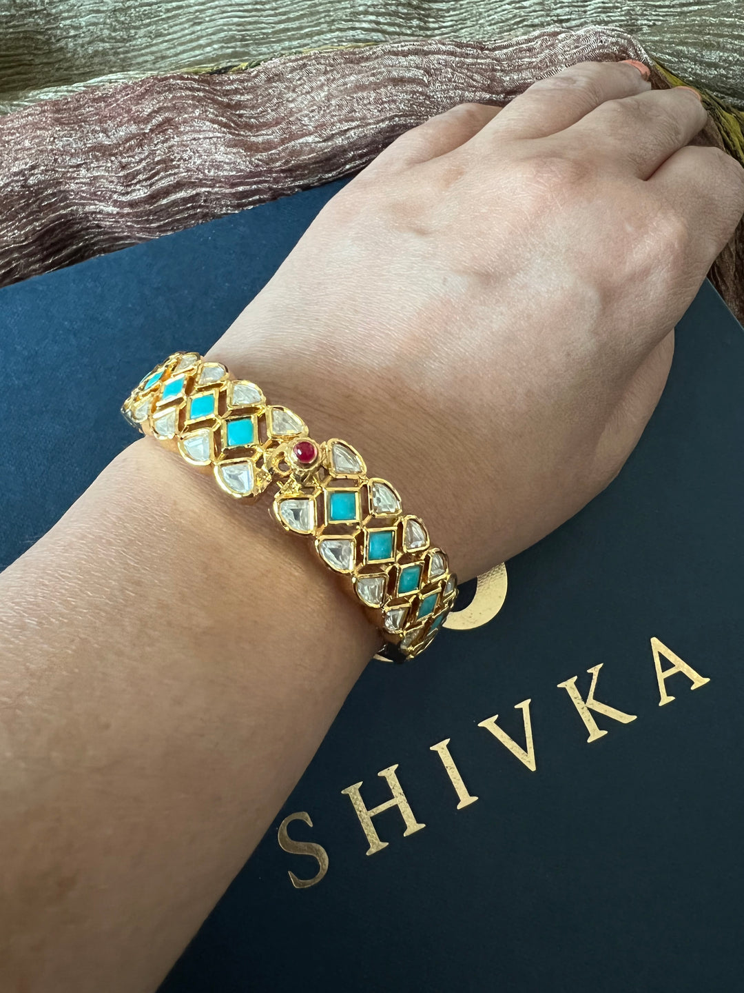 Classic Kundan Bangle