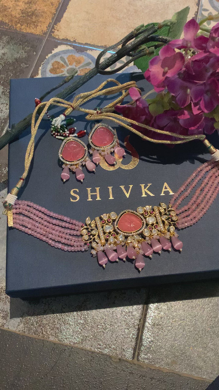 Pink Carved Stone Kundan Choker with Stud Earrings