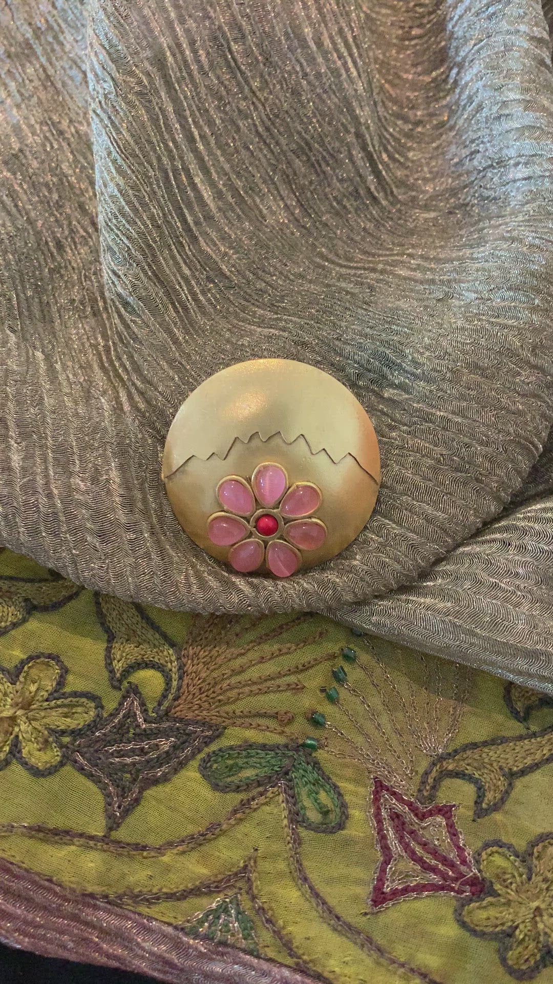 Vintage Heartbreak Gold Tone Ring