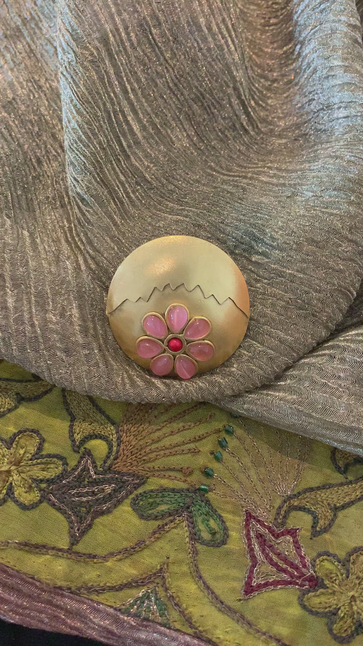 Vintage Heartbreak Gold Tone Ring