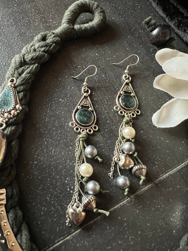 Fusion Hasli Necklace with Earrings