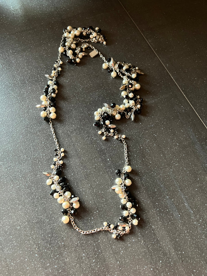 Pearl Beaded Necklace
